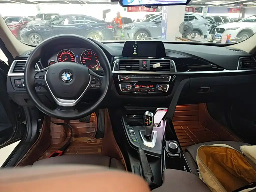 BMW 3 Series — фото 10