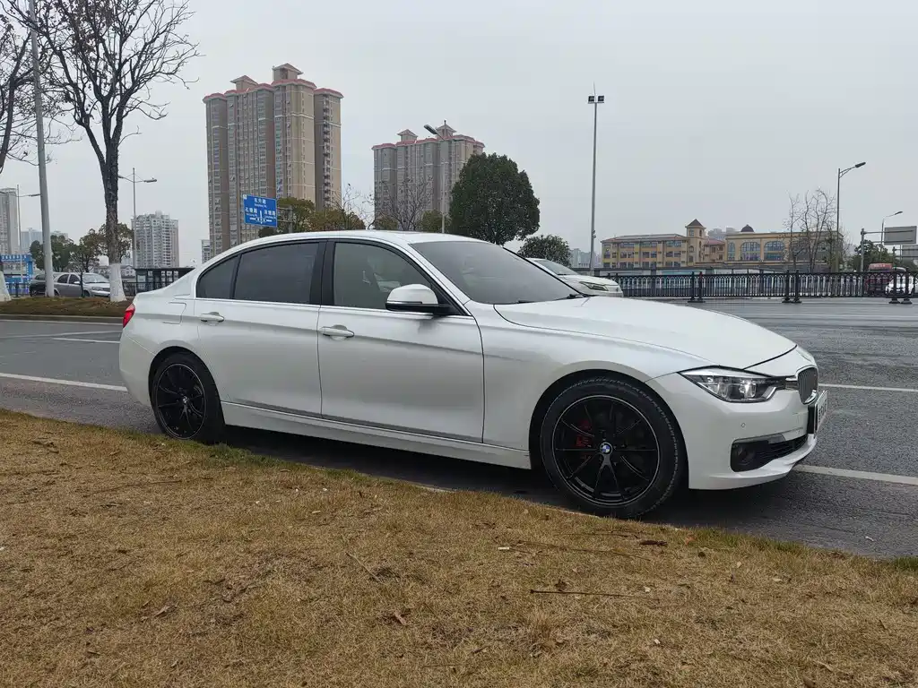 BMW 3 Series — фото 10