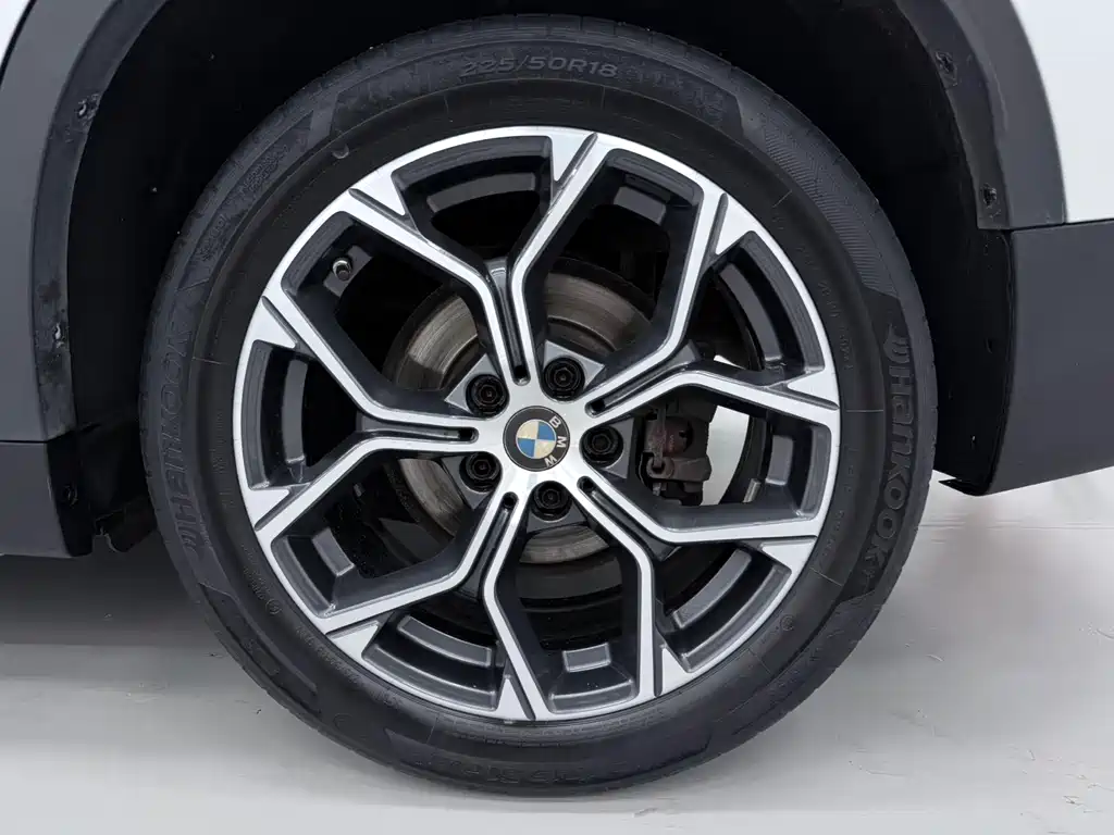 BMW X1 — фото 19