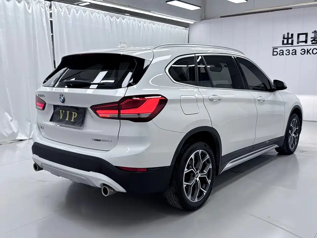 BMW X1 — фото 6