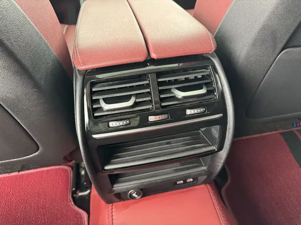 BMW 5 Series New Energy — фото 9