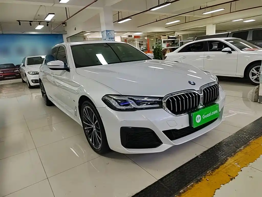 BMW 5 Series — фото 4