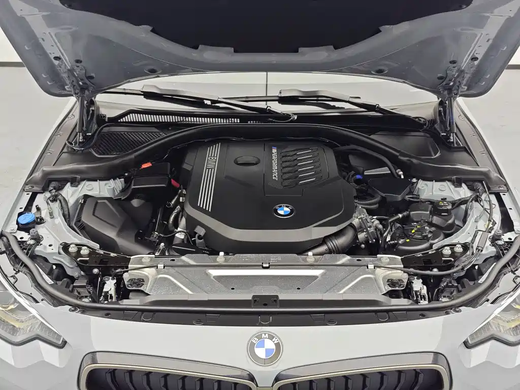BMW M240i — фото 18