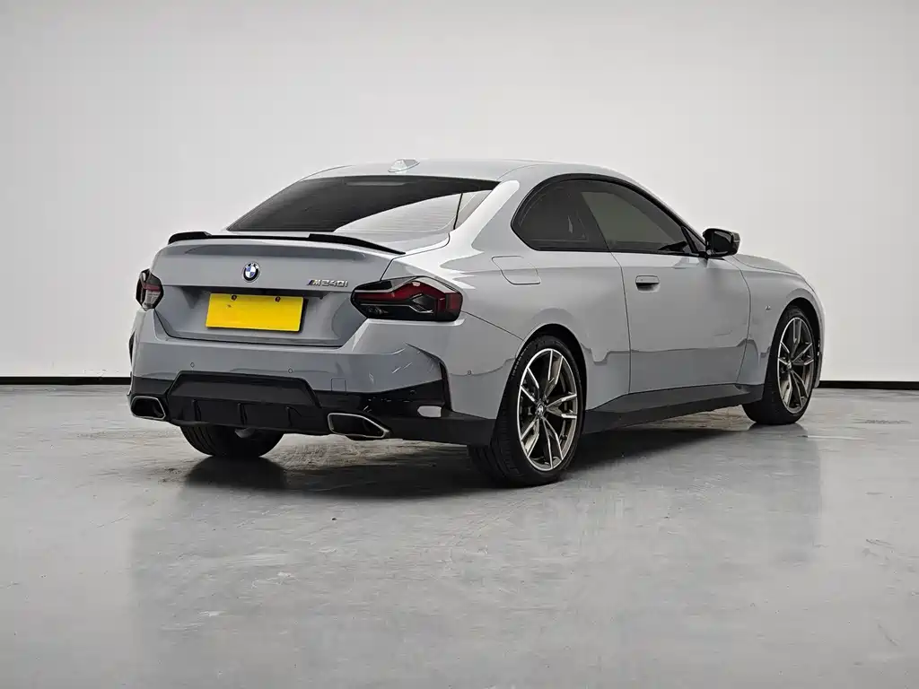 BMW M240i — фото 6