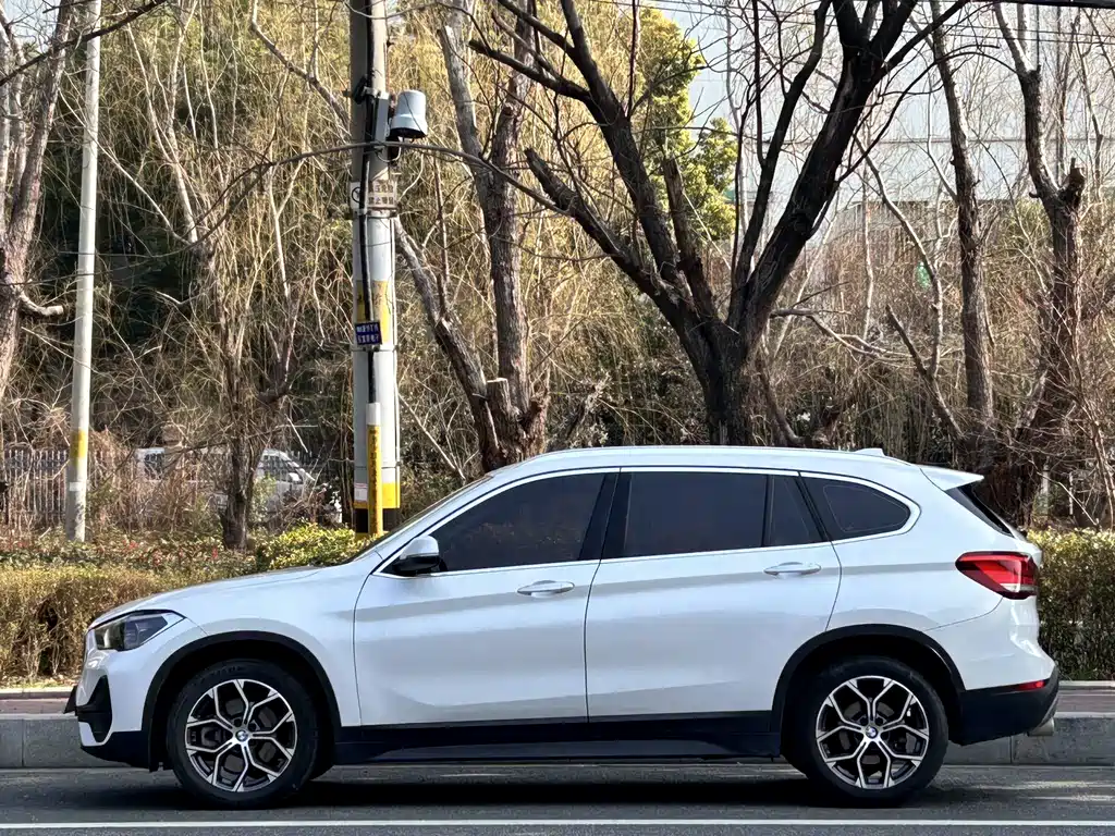 BMW X1 — фото 4