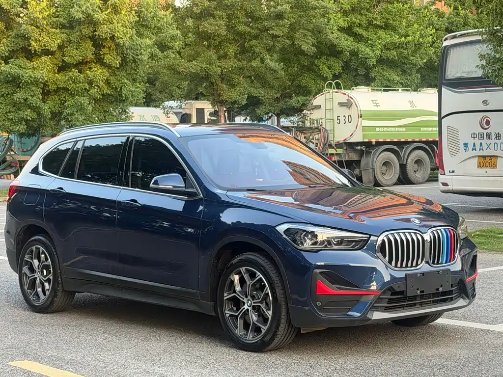 BMW X1 — фото 3