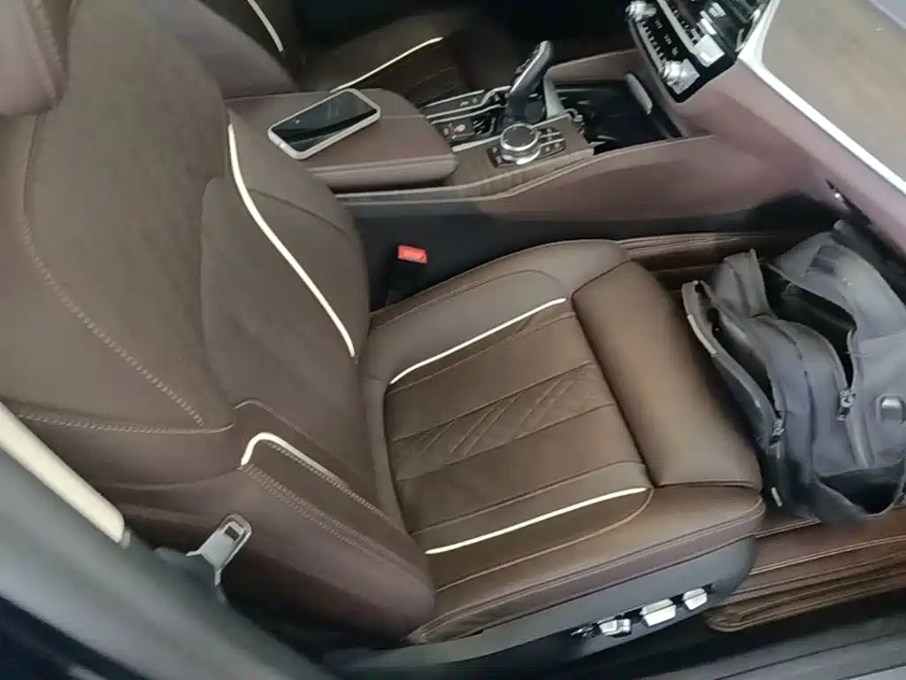 BMW 5 Series New Energy — фото 23
