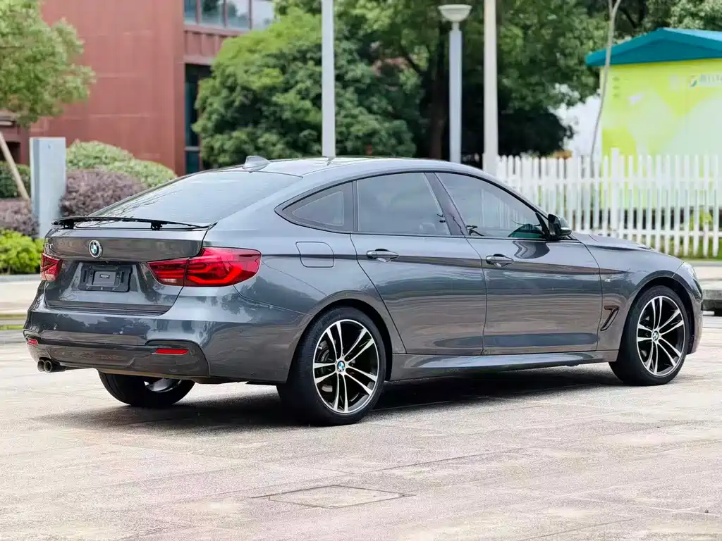 BMW 3 Series GT — фото 9