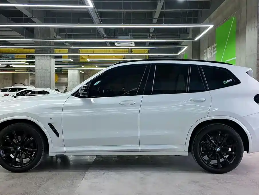 BMW X3 — фото 9