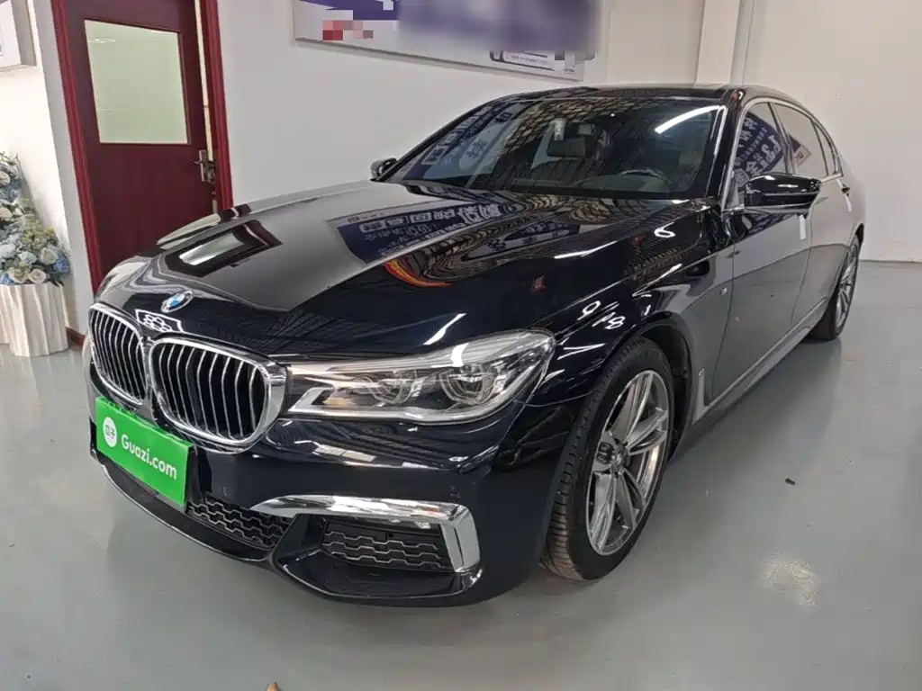 BMW 7 Series — фото 2