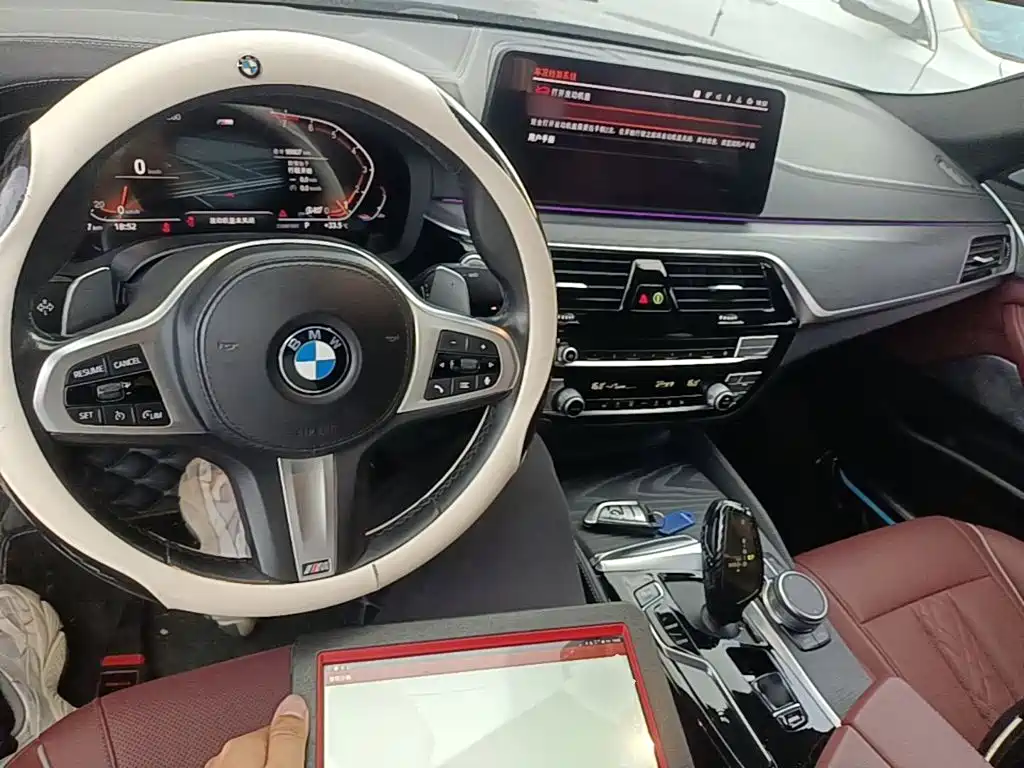 BMW 5 Series — фото 10