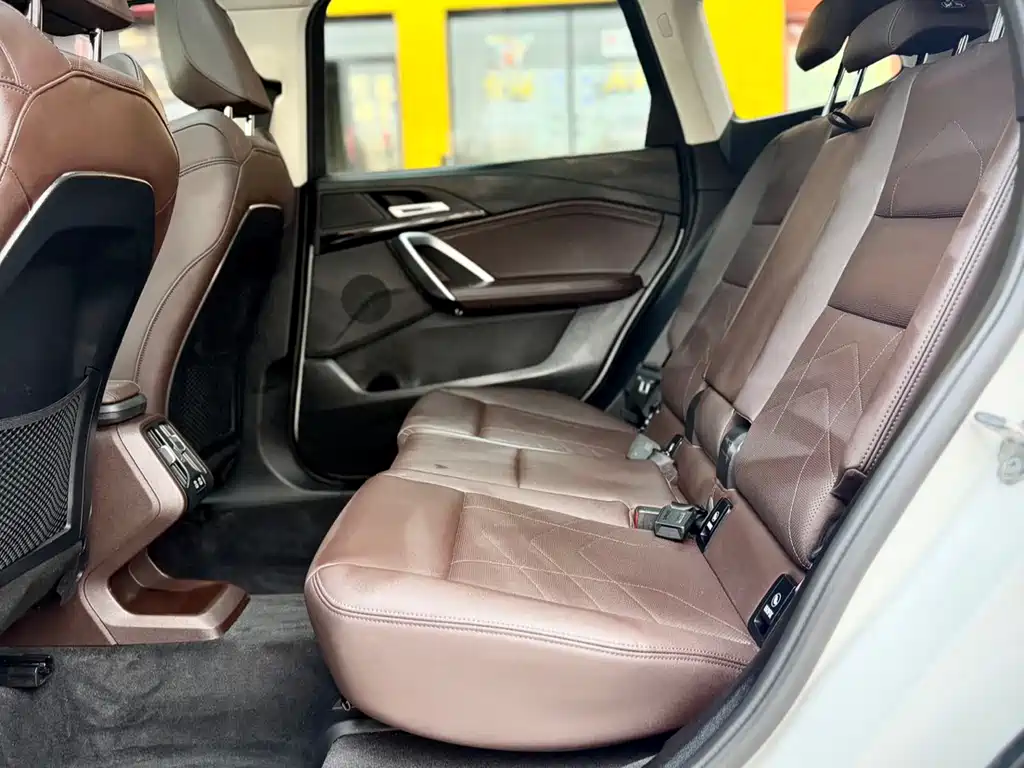 BMW X1 — фото 11