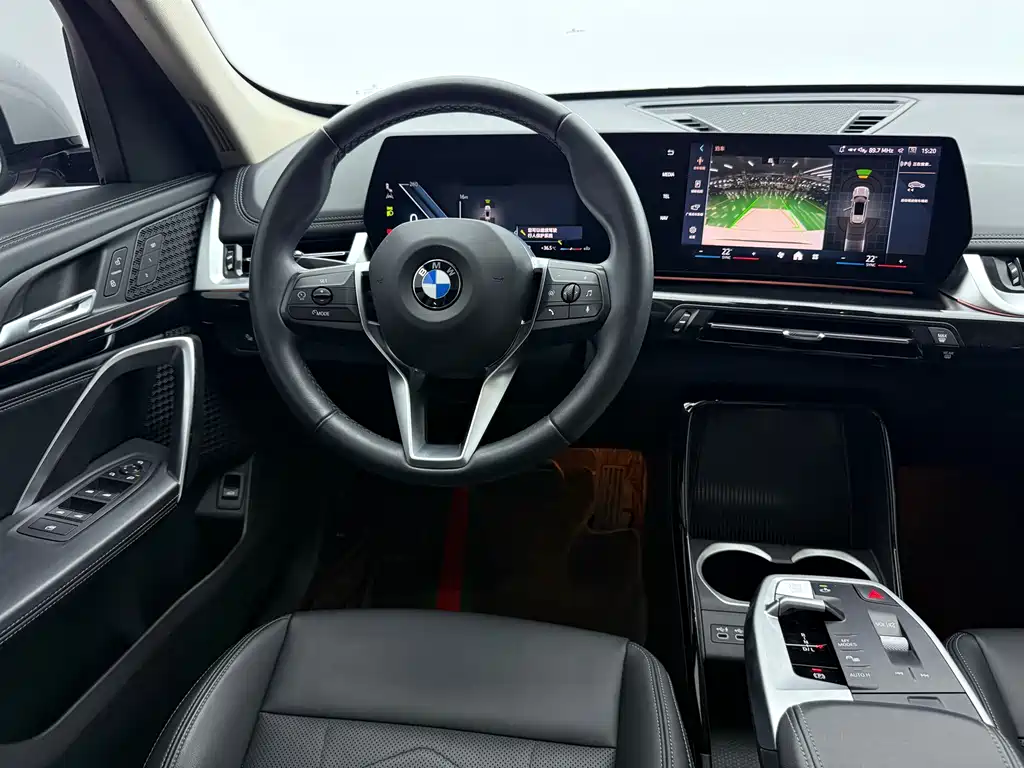 BMW X1 — фото 11