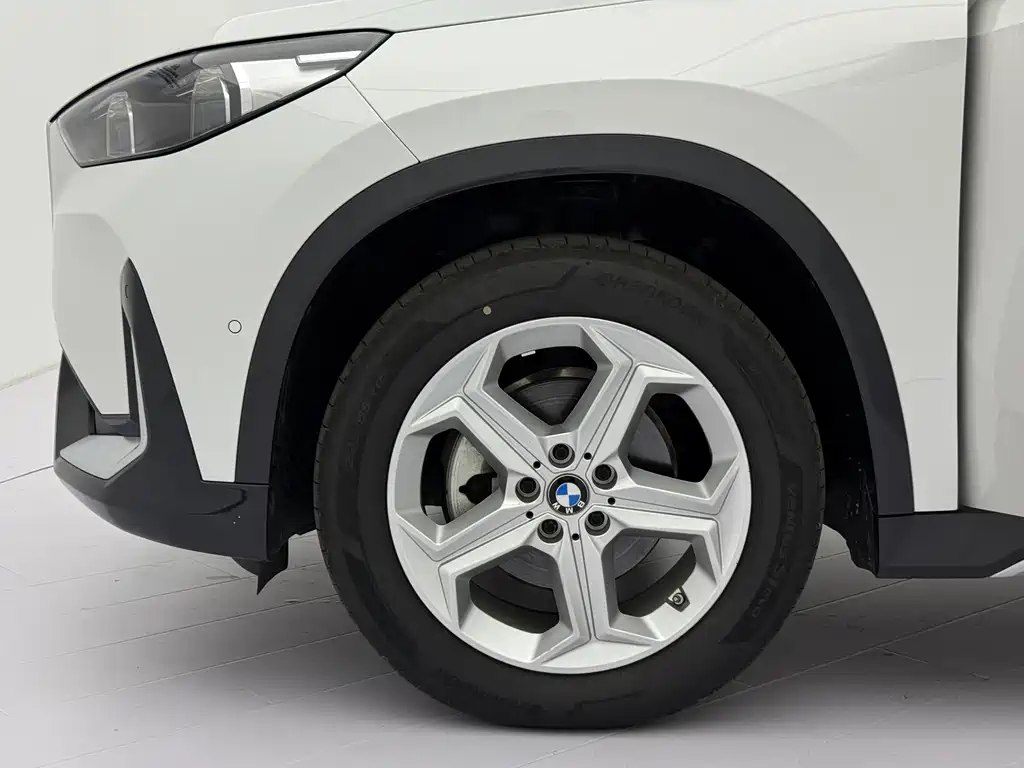 BMW X1 — фото 21
