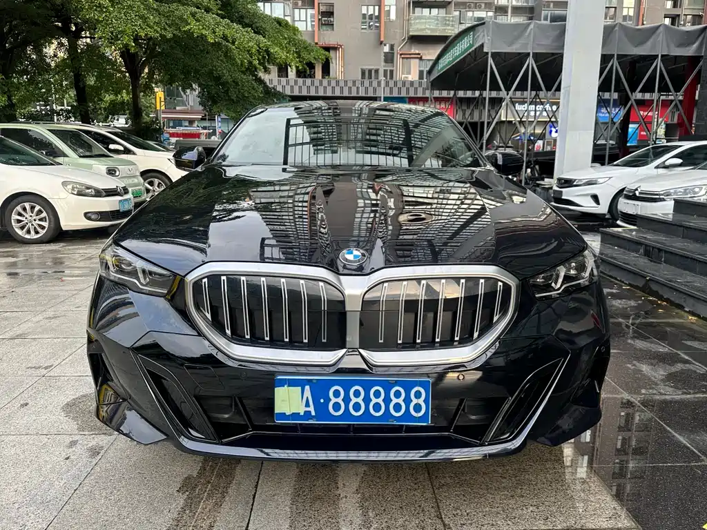 BMW 5 Series (Import) — фото 2
