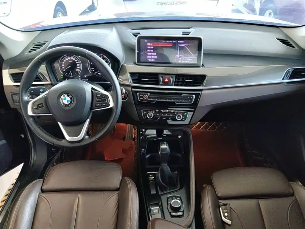 BMW X1 — фото 10