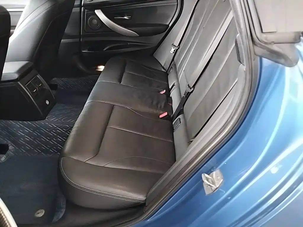 BMW 3 Series GT — фото 17
