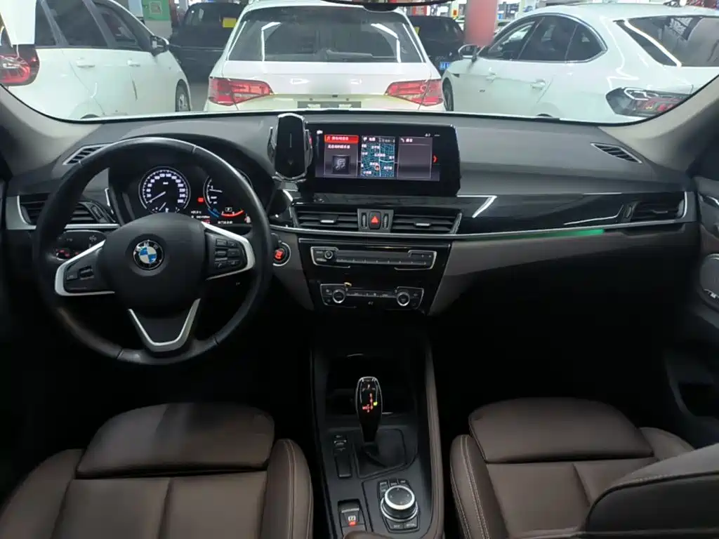 BMW X1 — фото 10