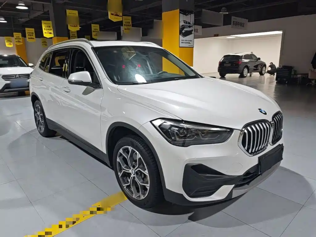 BMW X1 — фото 4