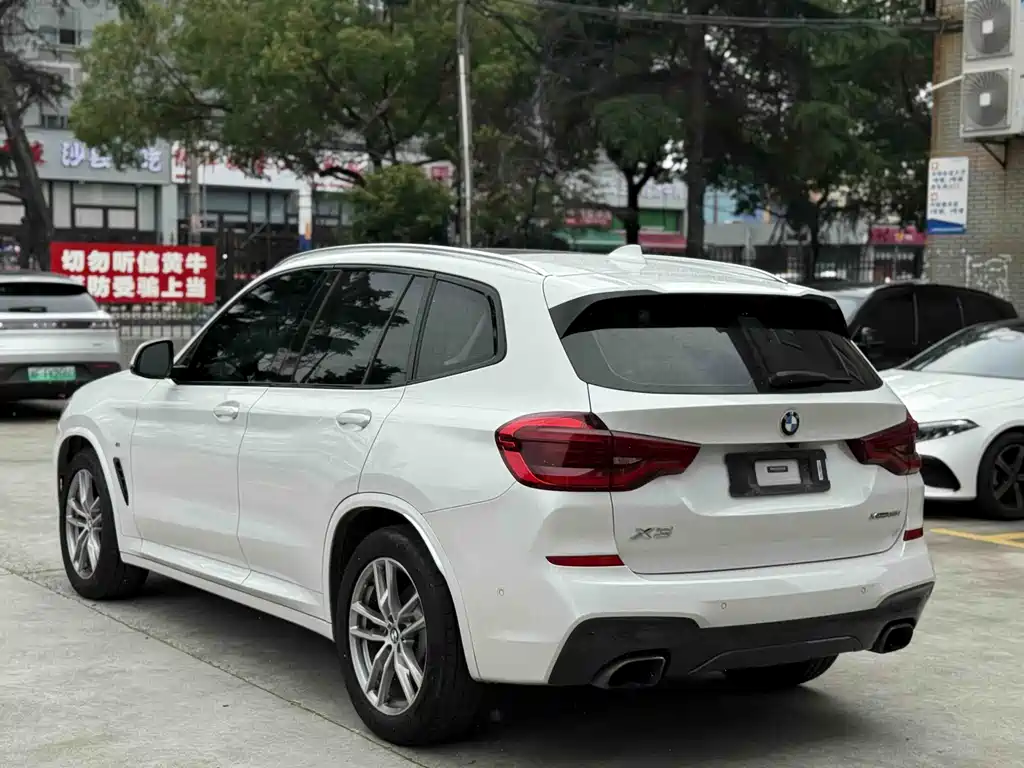 BMW X3 — фото 10