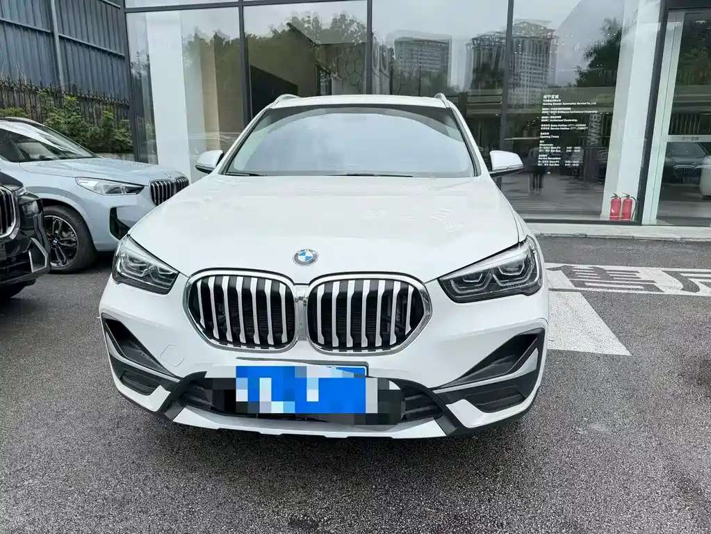 BMW X1 — фото 2