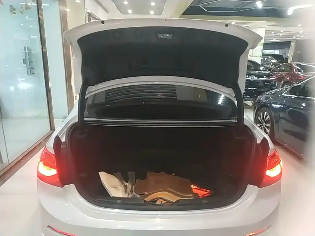 BMW 1 Series — фото 19