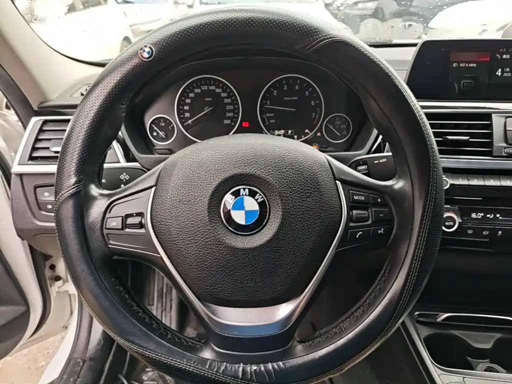 BMW 3 Series — фото 11