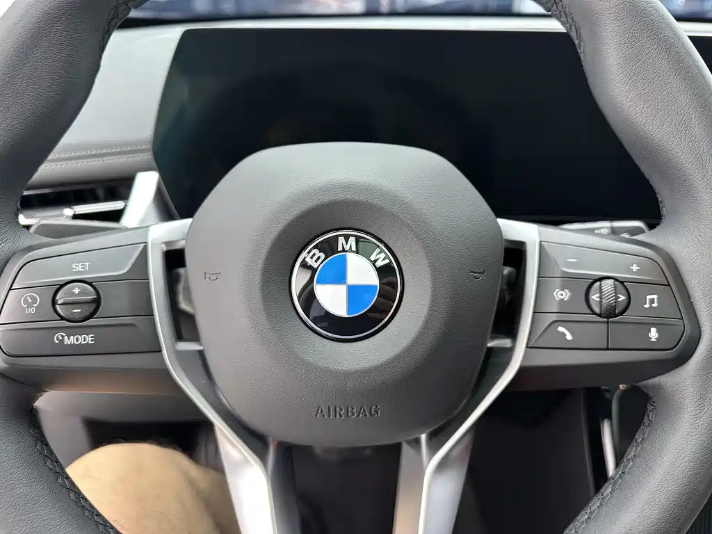 BMW X1 — фото 13