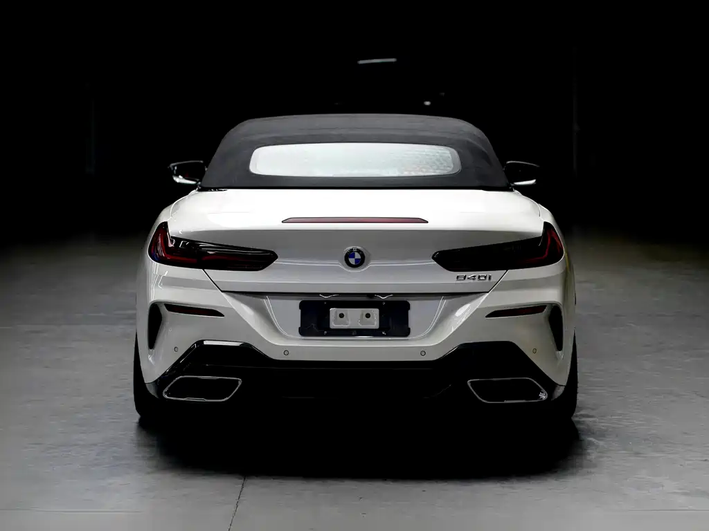 BMW 8 Series — фото 5