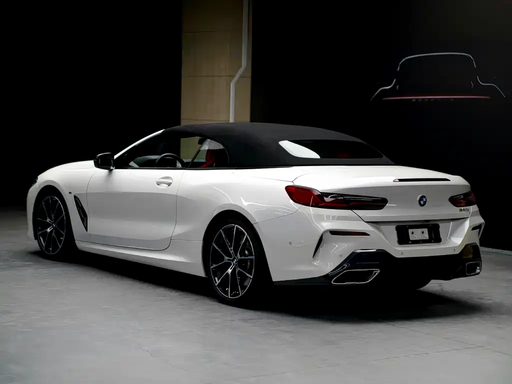 BMW 8 Series — фото 6