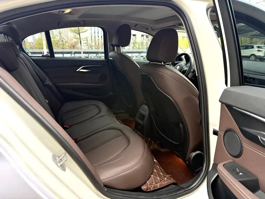 BMW 1 Series — фото 14