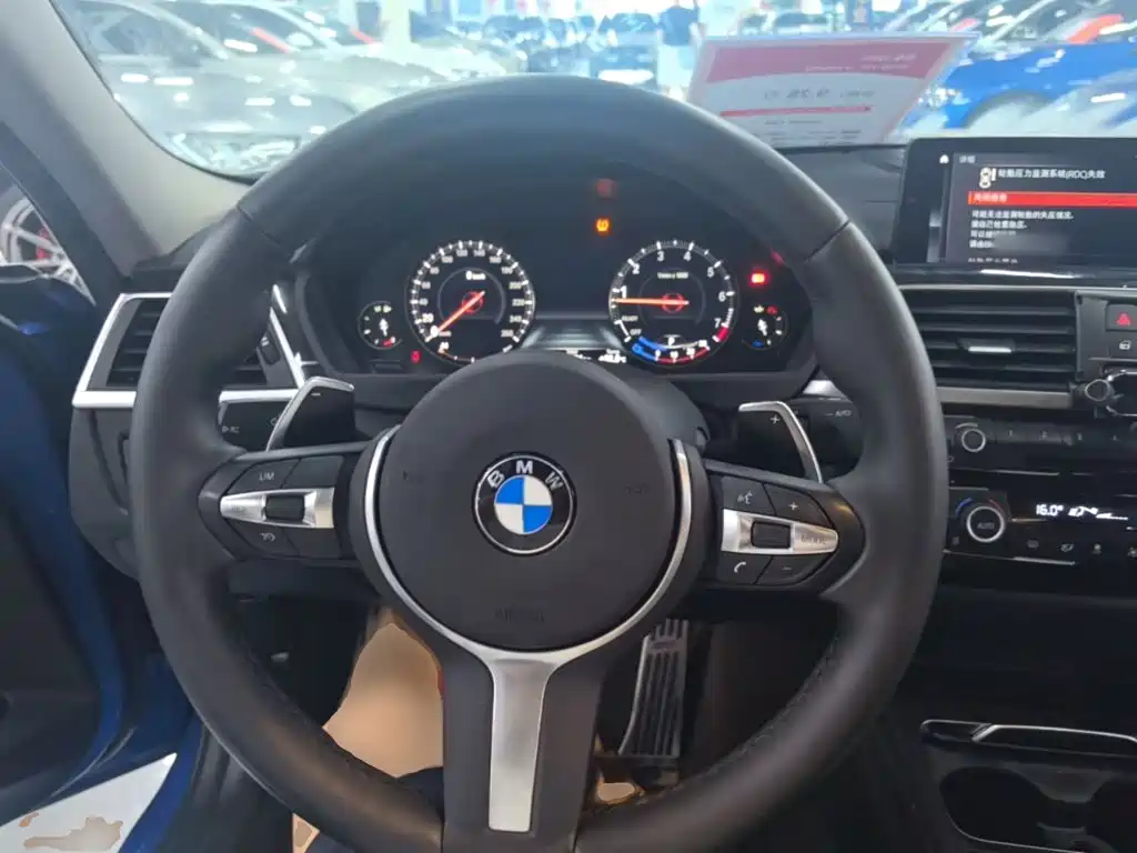 BMW 3 Series — фото 11