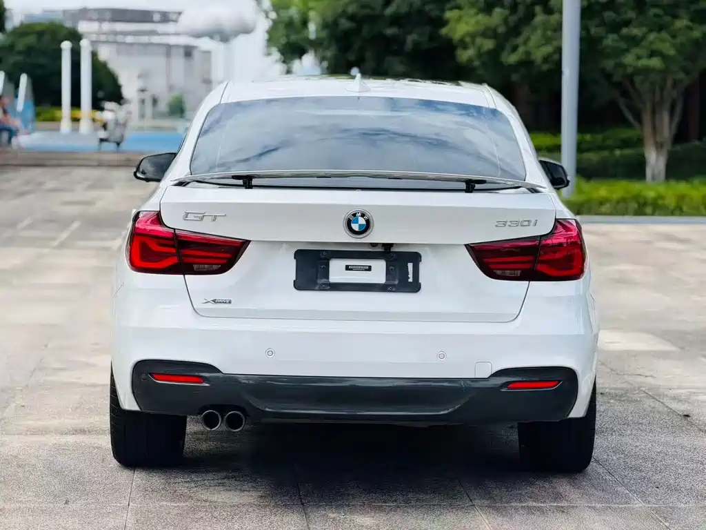 BMW 3 Series GT — фото 8