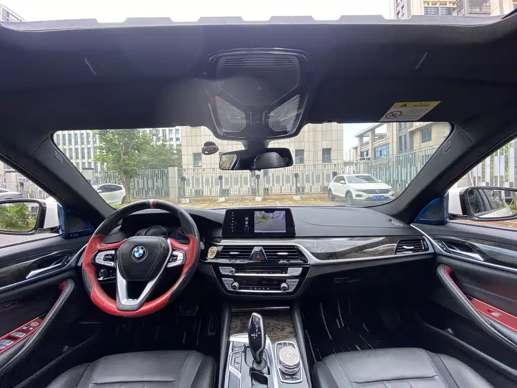 BMW 5 Series — фото 4