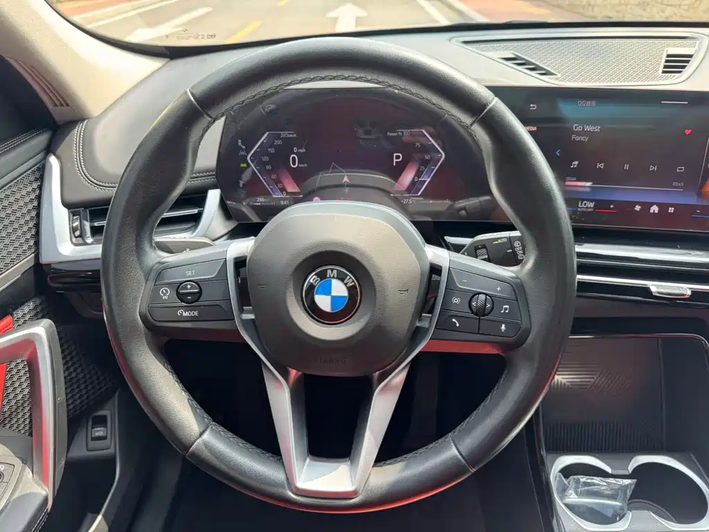 BMW X1 — фото 11