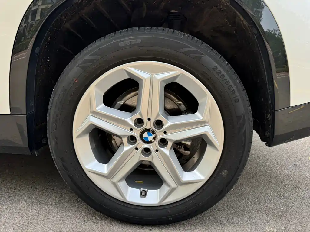 BMW X1 — фото 17
