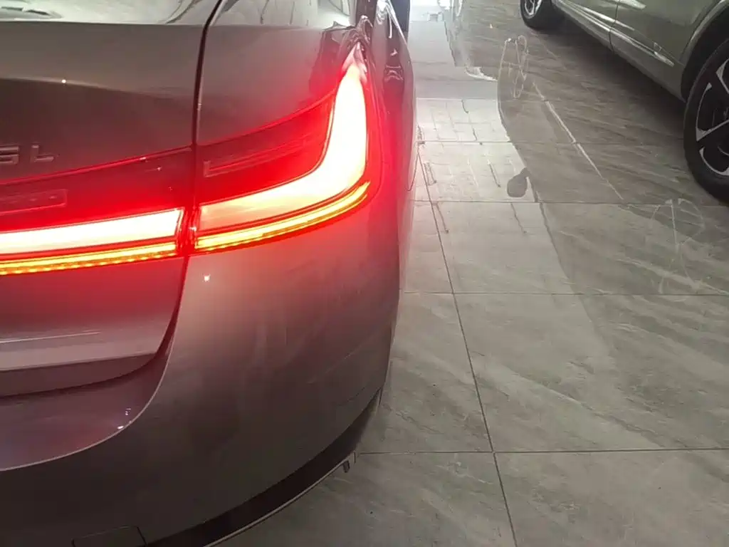 BMW i3 — фото 8