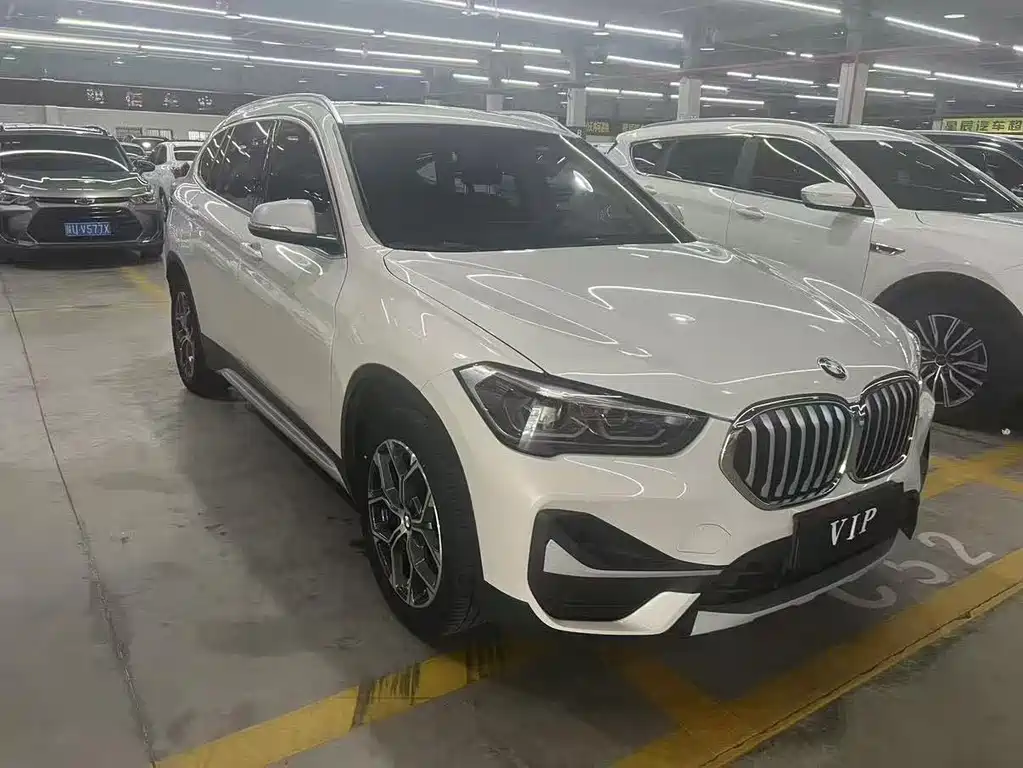 BMW X1 — фото 3