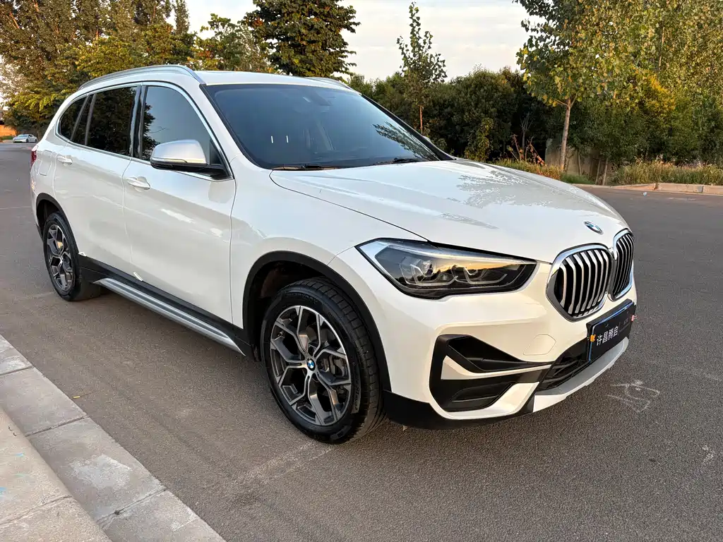 BMW X1 — фото 3