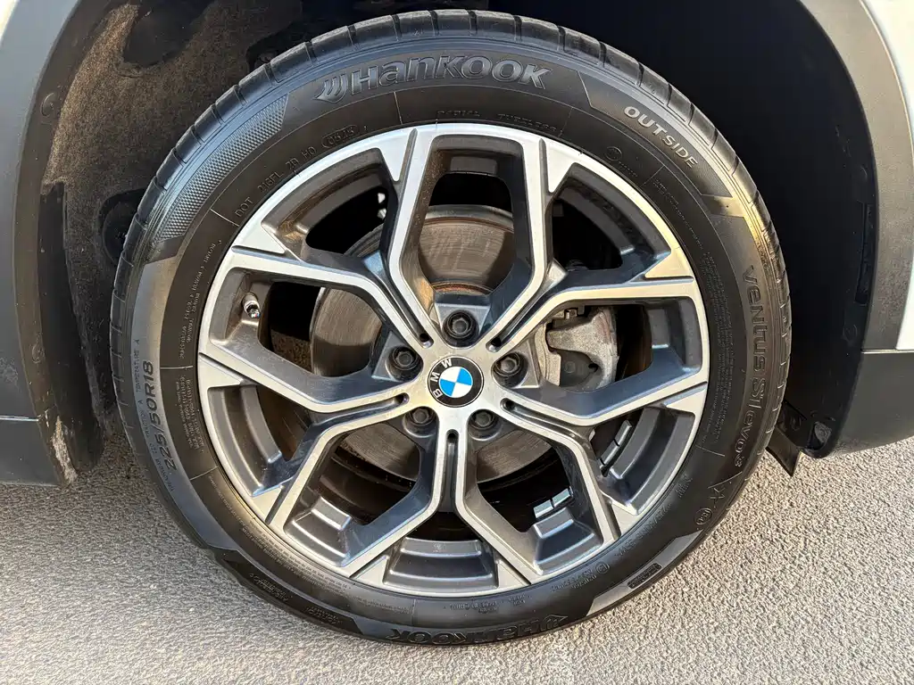 BMW X1 — фото 22