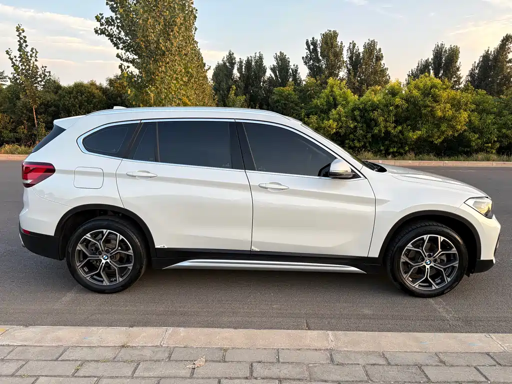 BMW X1 — фото 5