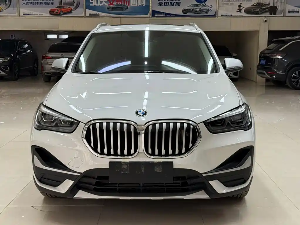 BMW X1 — фото 2
