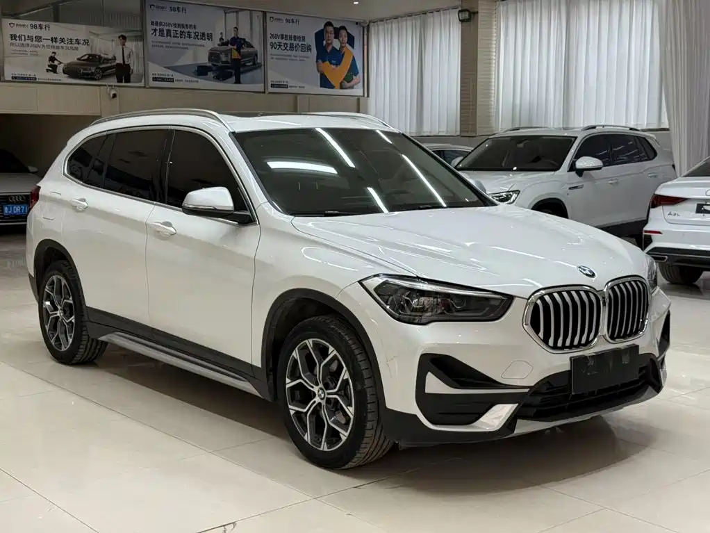 BMW X1 — фото 3