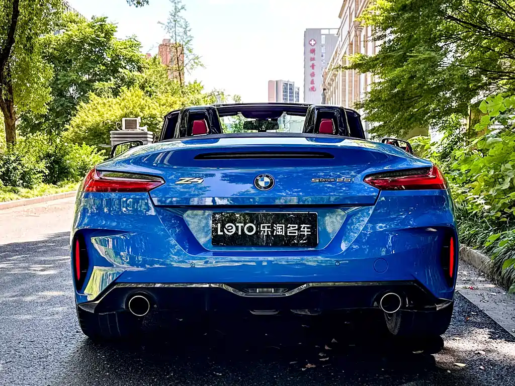 BMW Z4 — фото 5