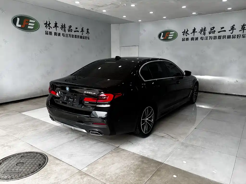 BMW 5 Series New Energy — фото 5