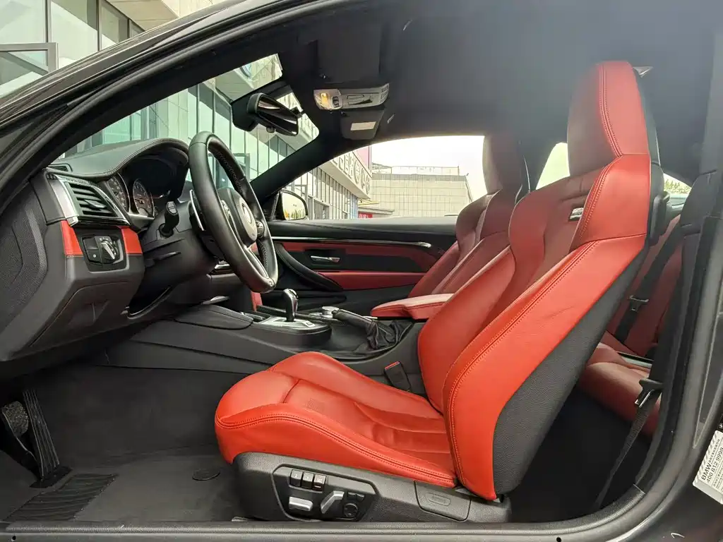 BMW M4 — фото 4