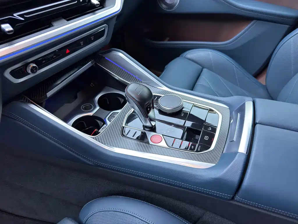 BMW XM — фото 16