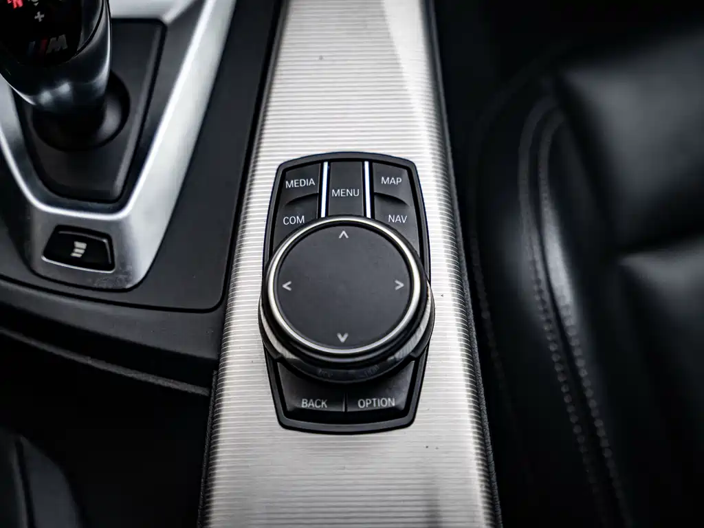 BMW M4 — фото 15