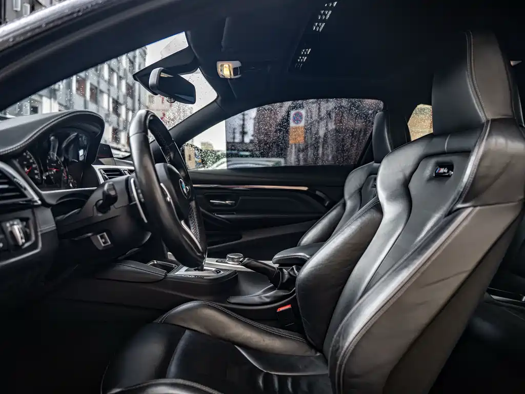 BMW M4 — фото 17
