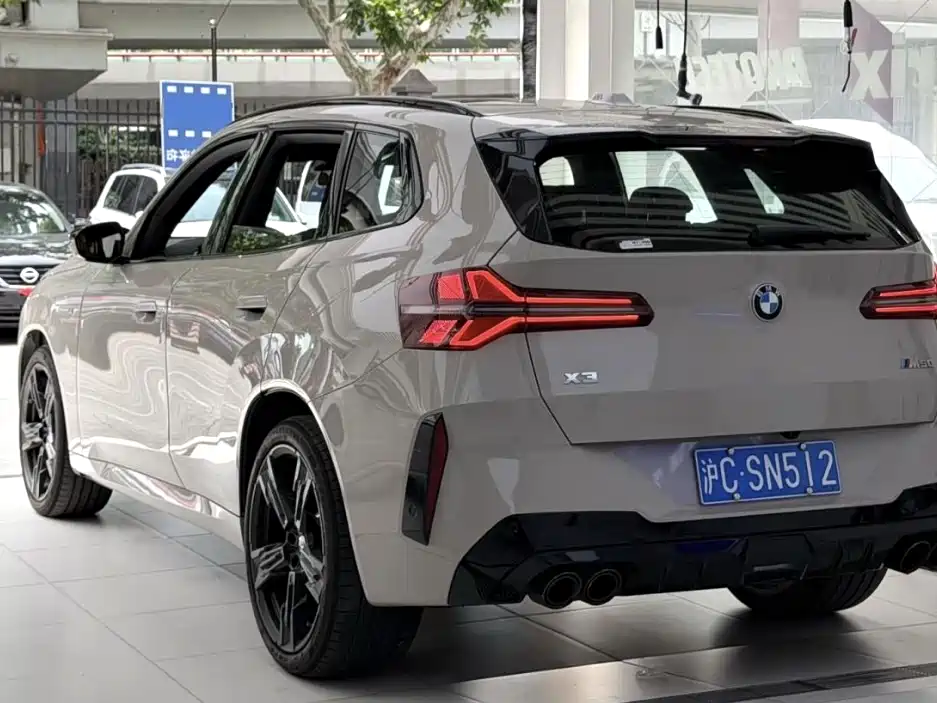BMW X3 M50 — фото 3